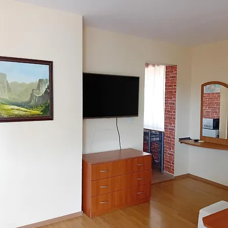 Laura 2 Apartman Primorszko