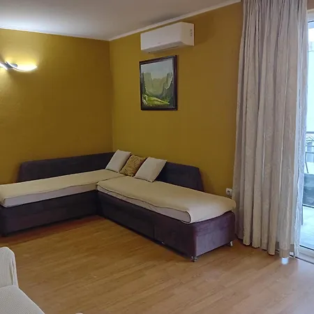 Laura 2 Apartament Primorsko